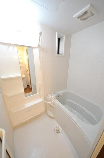 バス・シャワールーム　☆清潔なお風呂場です♪☆