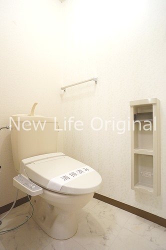 トイレ　あると嬉しい温水洗浄便座付きトイレ☆