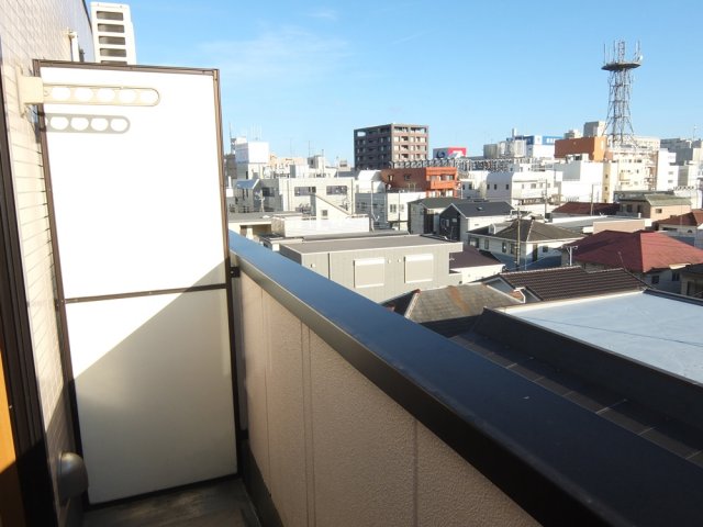 バルコニー　※他号室の写真です。