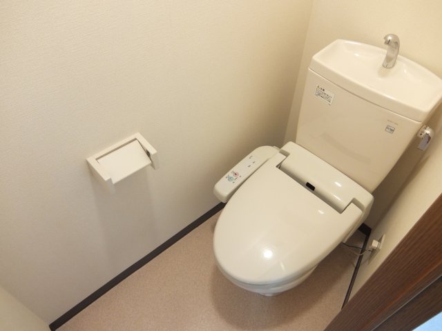 トイレ　※他号室の写真です。