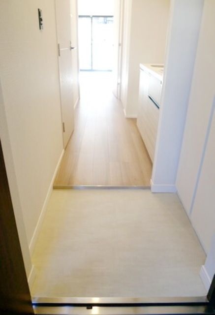 玄関　弊社は都内全域の物件をご紹介可能です！