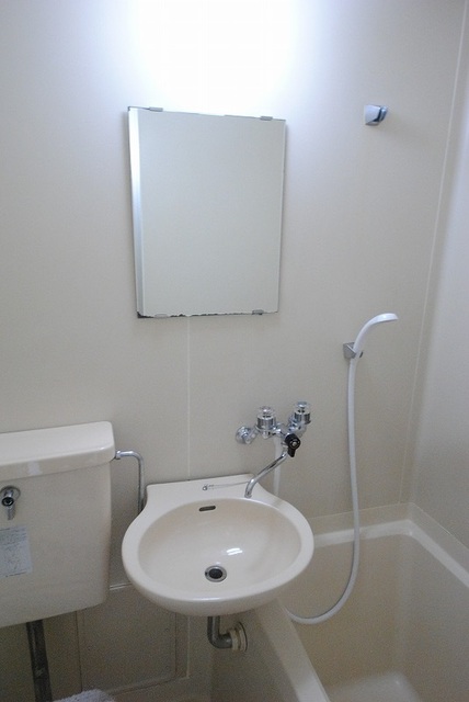 洗面設備　写真は２０１号室