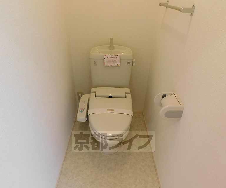 トイレ　ウォシュレットついています