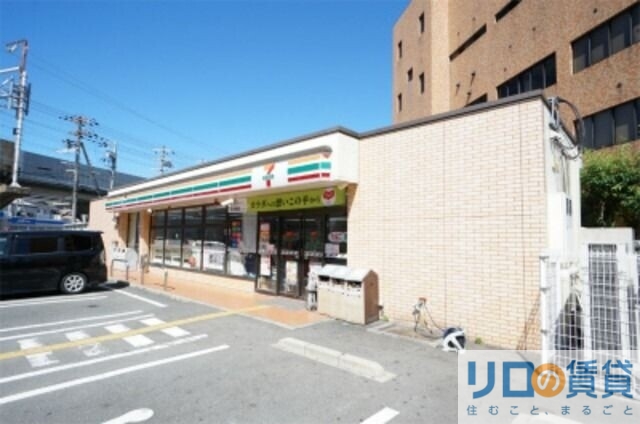 コンビニ　セブンイレブン大阪上新庄1丁目店（コンビニ）まで55m