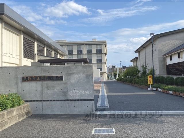 小学校　前栽小学校（小学校）まで400m