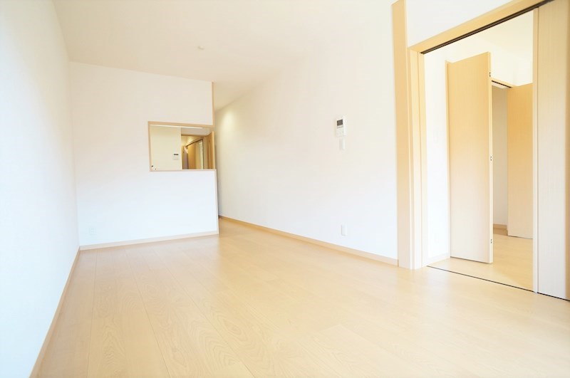 居室・リビング　【充実設備に安心のオートロック付き♪】お問い合わせはお早めに