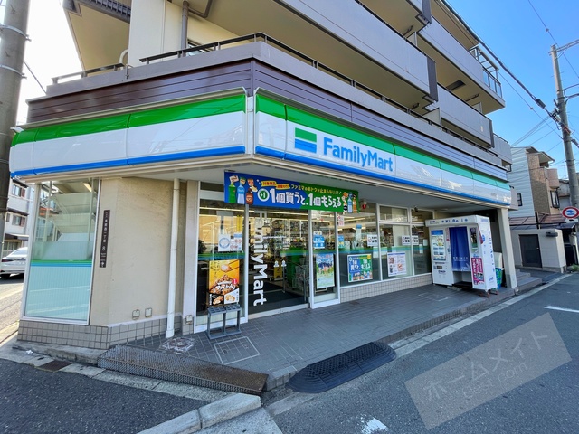 コンビニ　ファミリーマート長居西店（コンビニ）まで157m