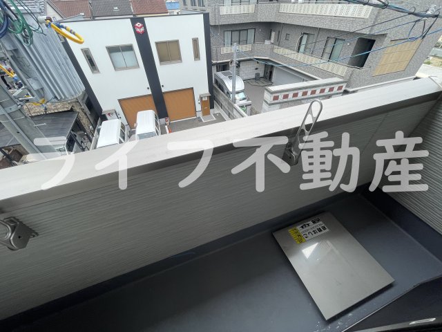 バルコニー　落ち着いた時間を過ごせるバルコニーです