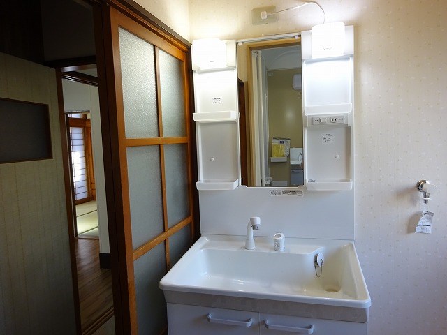 洗面設備　★お問い合わせは【048-776-5175】レーベンハウス上