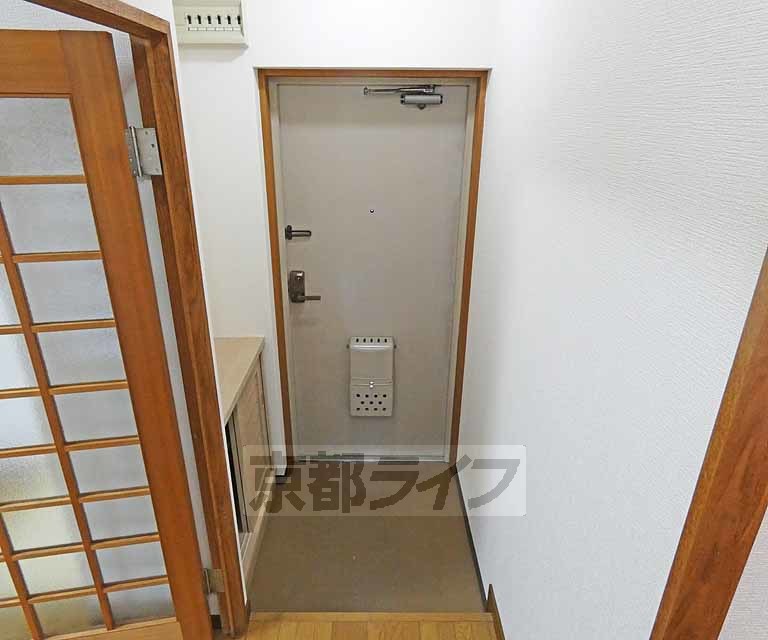 玄関　玄関です。