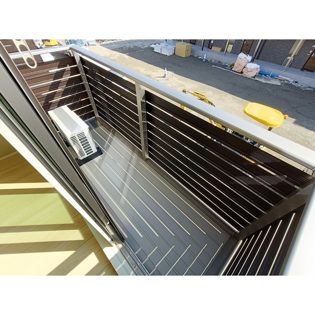 バルコニー　※２階の写真です。