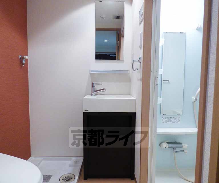 洗面設備　独立洗面台です。