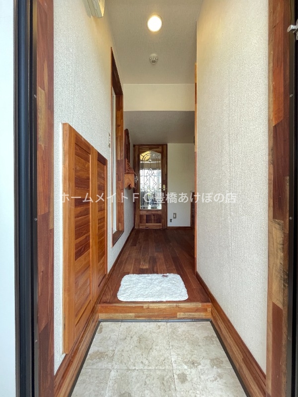 玄関　同型別部屋写真