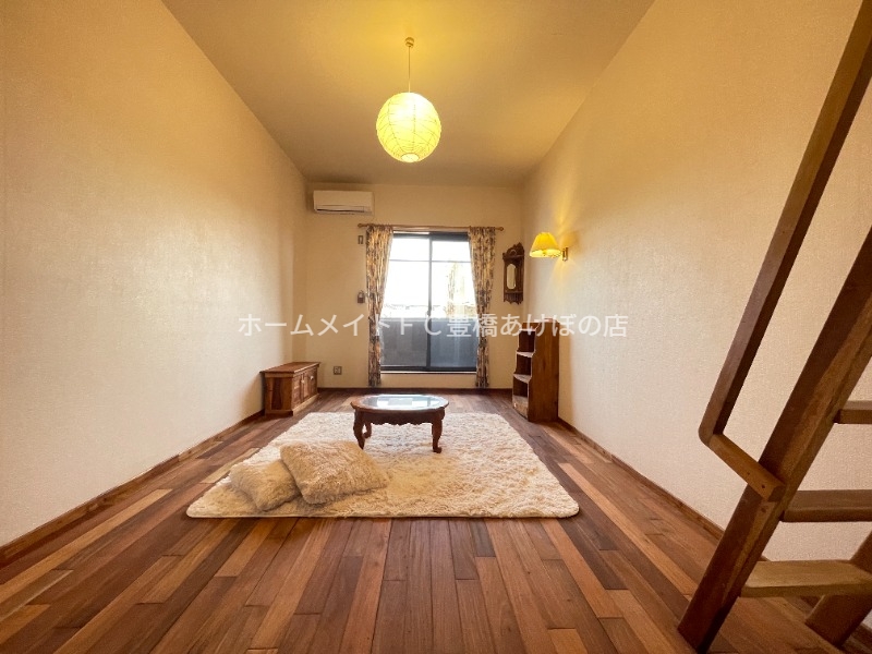 居室・リビング　同型別部屋写真