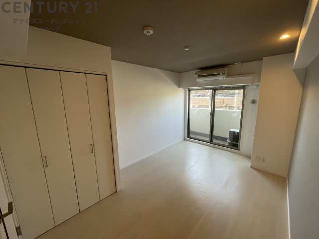 居室・リビング　西向き7.7帖の洋室です♪