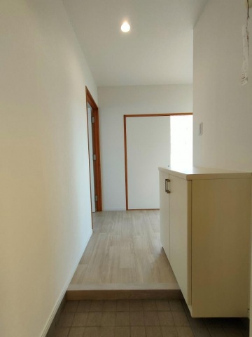 玄関　現況優先