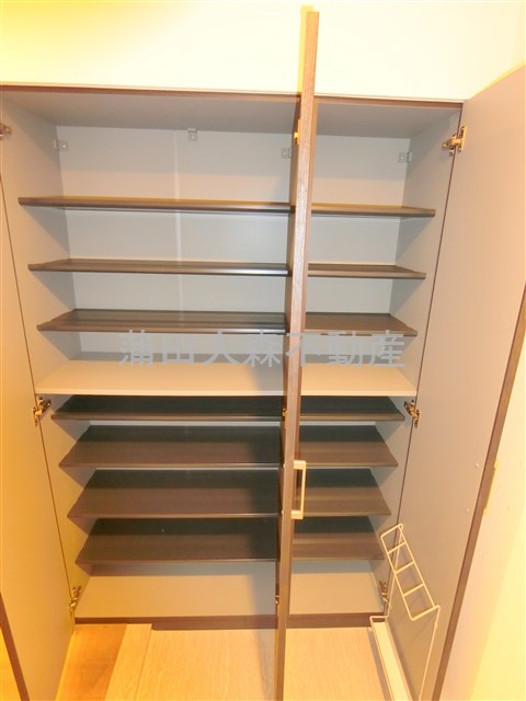 その他設備　玄関収納