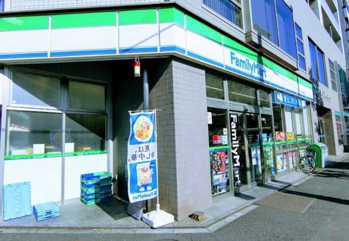 コンビニ　ファミリーマート深川高橋店（コンビニ）まで134m