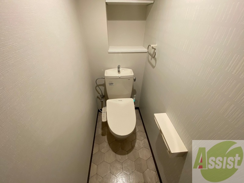 トイレ　トイレです。ウォシュレット付を探している方、おすすめです。