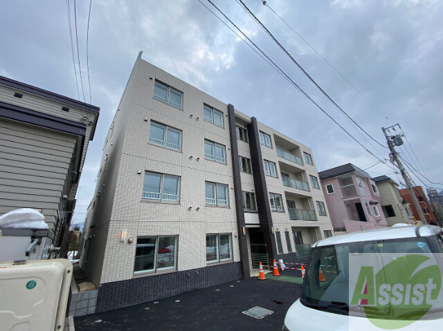 建物外観　札幌市中央区南９条西「グランメールＶｉｌｌａ９．１６」