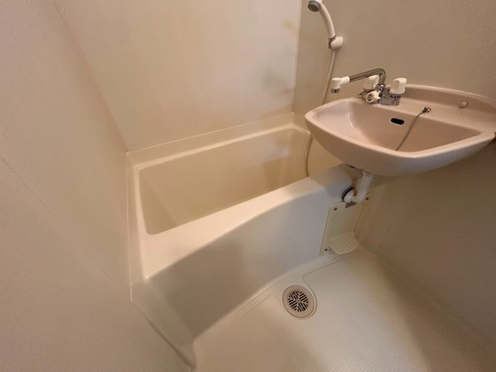 洗面設備　※別部屋の写真です