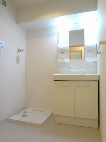 洗面設備　脱衣スペースもあります