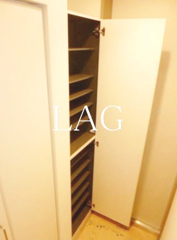 玄関　玄関です。