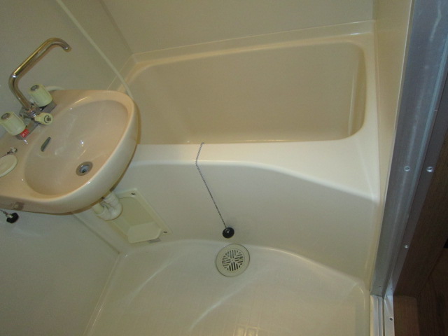 バス・シャワールーム　日々の暮らしに欠かせないお風呂です