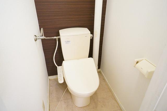 トイレ　トイレ