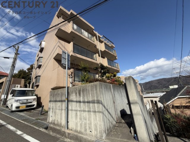 建物外観　自転車置き場あります♪