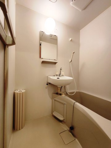 バス・シャワールーム　参考・別室