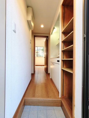 玄関　参考・別室