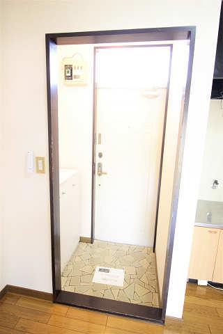 玄関　玄関(202)