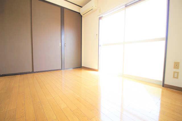 居室・リビング　洋室(202)