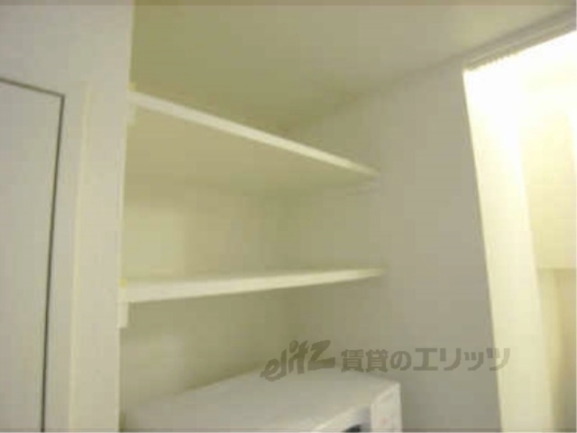 洗面設備　収納