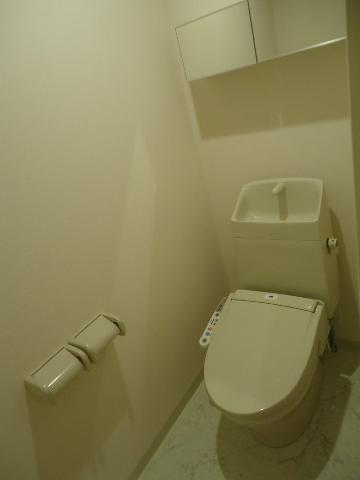 トイレ　シャワー付トイレ