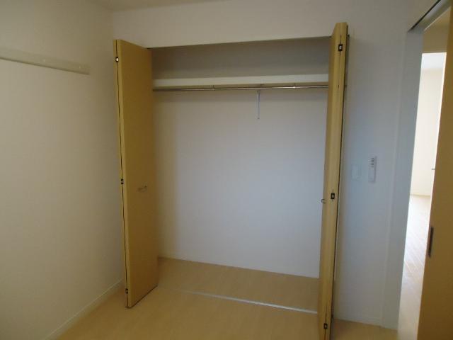 収納　クローゼット