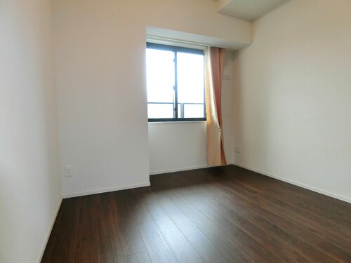 その他部屋・スペース　洋室（約6.0畳）　※前回募集時2018年6月撮影