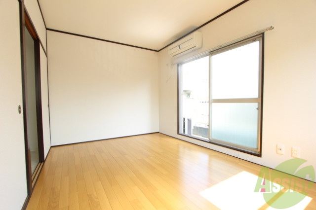 居室・リビング　日当たりの良いリビングです！