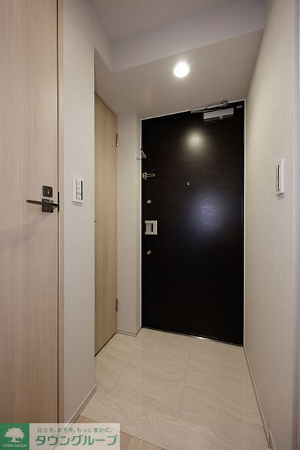 玄関　※写真は同タイプ住戸です。