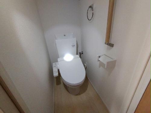 トイレ　温水便座付き♪