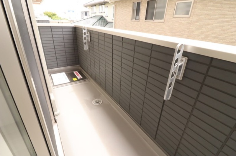 バルコニー　図面と現状に相違がある場合には現状を優先