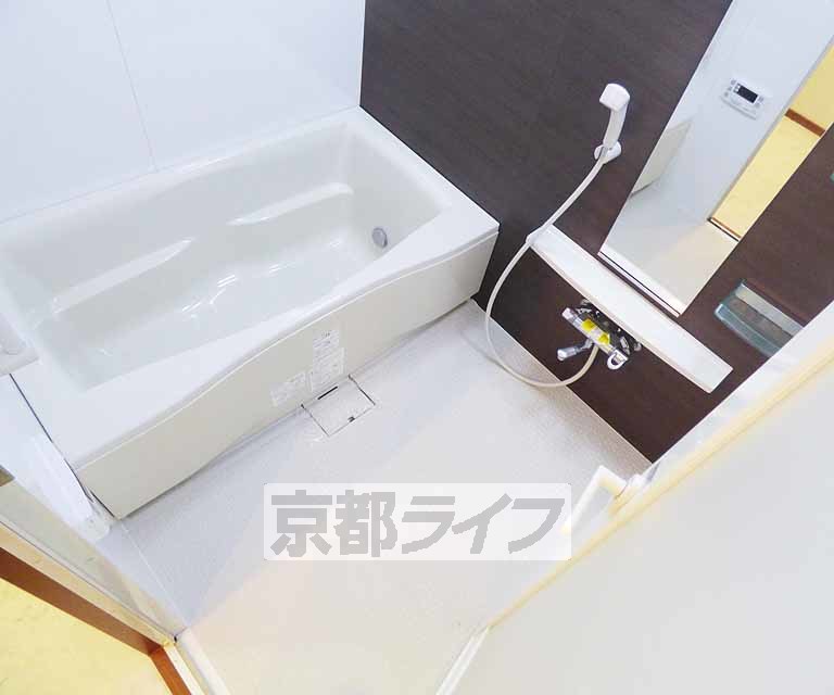 バス・シャワールーム　大きなカウンターキッチン