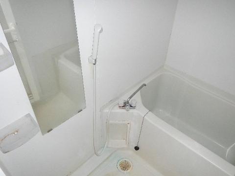 バス・シャワールーム　バス