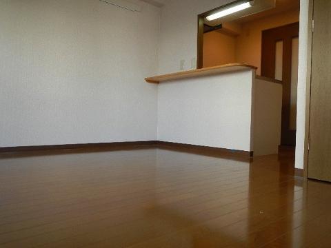 居室・リビング　室内