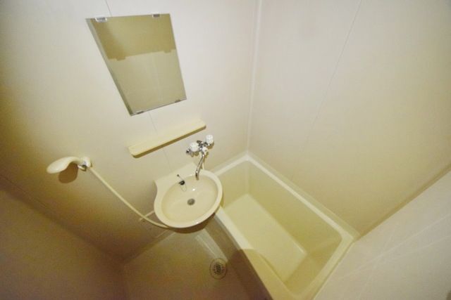 バス・シャワールーム　★ゆったりバスルーム★
