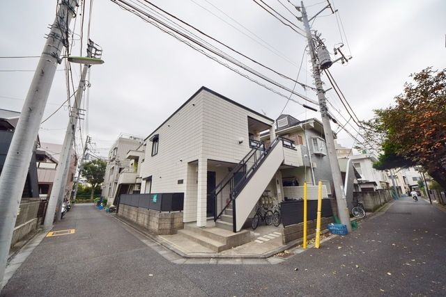 建物外観　★閑静な住宅街に位置しております★