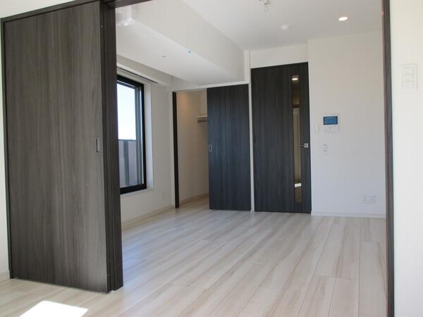 居室・リビング　明るい居間☆