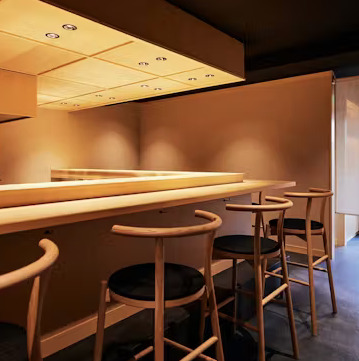 飲食店　目黒 すし太一（飲食店）まで980m