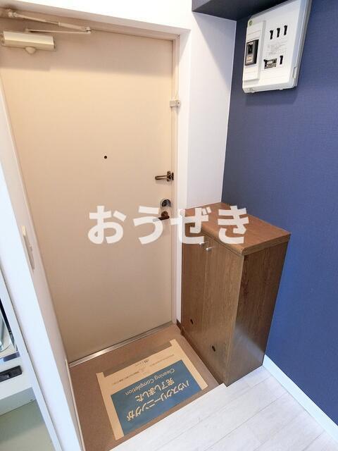 玄関　※同仕様参考写真